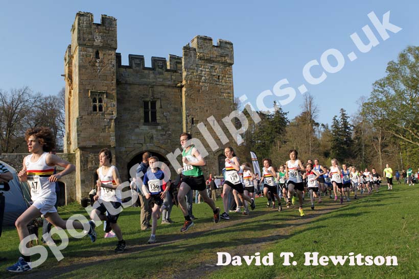 Start of the 3k Junior Fun Run, Les Allcorn Memorial 10k, Alnwick.